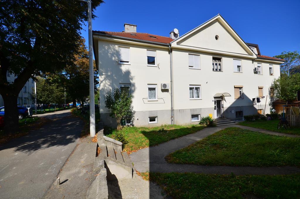 Lisinski Apartment With Private Parking Ζάγκρεμπ Δωμάτιο φωτογραφία
